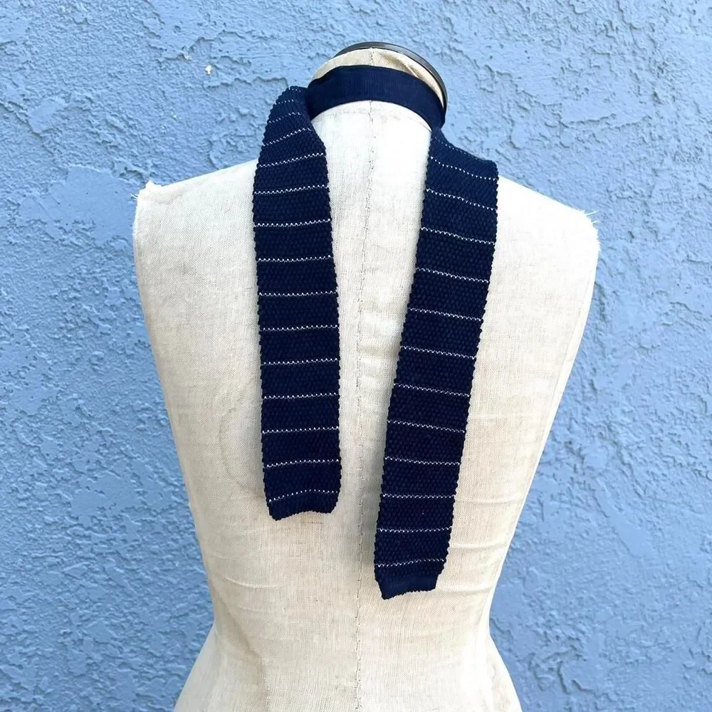 J.crew Crochet tie Navy Blue striped Knit necktie